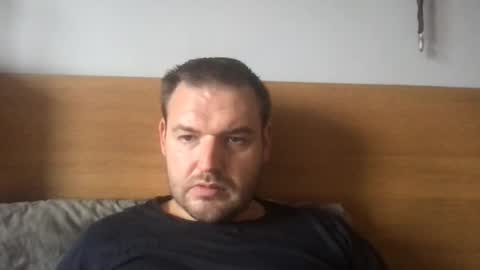 Snapshot of eliot26 chatting on September 20, 1:03 pm e26 online show from September 20, 1:03 pm