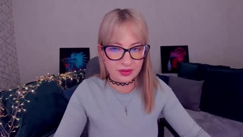 Elisabeth online show from February 26, 2:59 pm