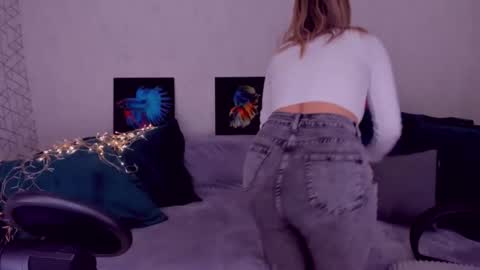 Elisabeth online show from February 23, 2:25 pm