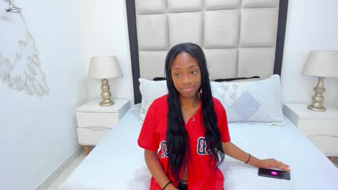 Snapshot of elisabettamonroy chatting on October 8, 1:06 pm elisabettamonroy online show from October 8, 1:06 pm