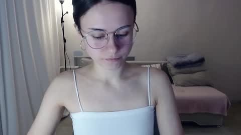 Snapshot of eliscuteblonde chatting on January 22, 8:28 pm Elis online show from January 22, 8:28 pm