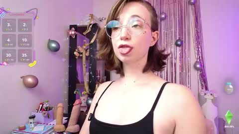 elise_nyx online show from February 21, 5:49 pm