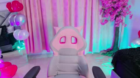 elit noa online show from February 24, 2:58 am