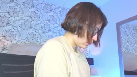 Eliza online show from April 13, 7:07 pm