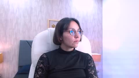 Eliza online show from May 31, 6:09 pm