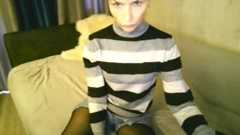 Elizabethangel online show from October 12, 11:14 am