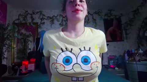 Snapshot of elizabeth77_ chatting on October 18, 10:03 pm Elizabeth online show from October 18, 10:03 pm