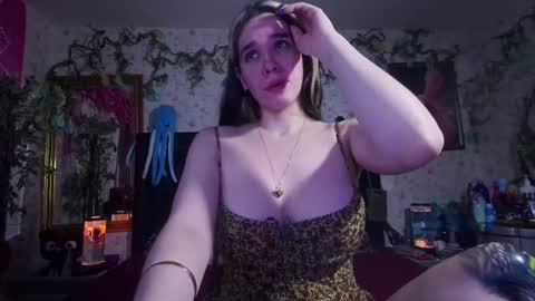 Snapshot of elizabeth77_ chatting on October 6, 11:17 am Elizabeth online show from October 6, 11:17 am