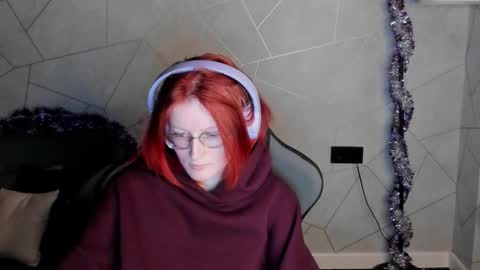 Elizabeth online show from January 9, 1:33 am