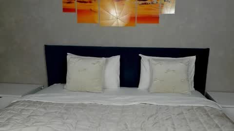 Elizabeth online show from February 21, 3:31 am