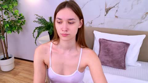 Elizabeth online show from November 25, 4:06 pm