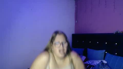 Elizabeth online show from October 25, 11:20 am