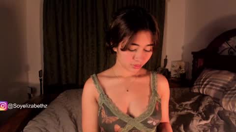 Snapshot of elizabethz chatting on March 5, 2:36 am Tuli online show from March 5, 2:36 am