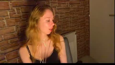 Eliza online show from July 13, 7:50 pm