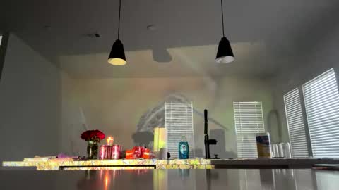 ella_ella_ella_ay online show from January 14, 11:46 pm