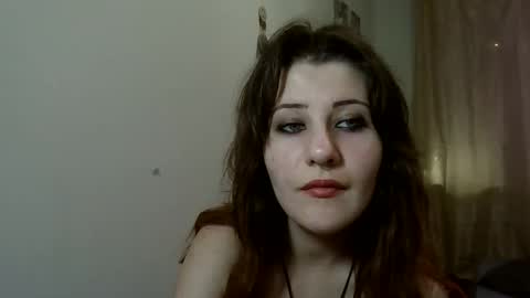 ella fr online show from November 5, 1:35 pm