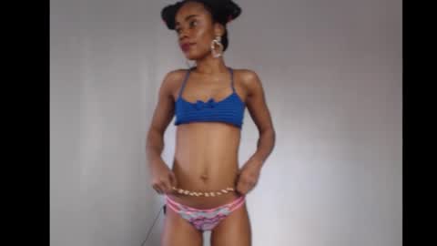 ella online show from October 9, 10:54 am