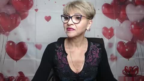 EllaBonito online show from February 1, 7:05 am