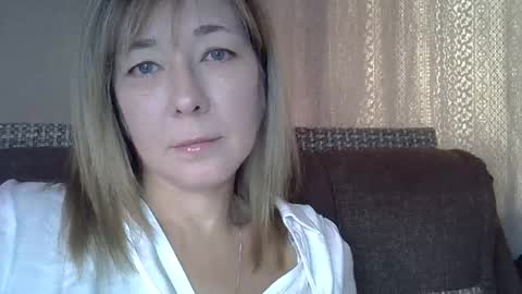 ellajohnsonx online show from October 18, 12:09 pm