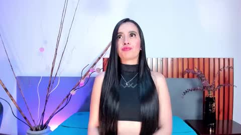 Ella VillaLuna online show from January 14, 1:57 am