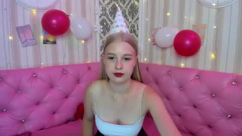 Ella online show from July 12, 9:23 am