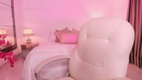 Elie online show from February 26, 8:12 pm