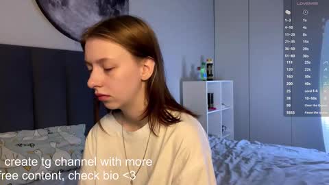 Ellie online show from November 2, 8:03 am