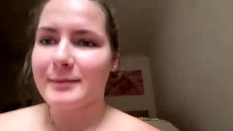 Ellie online show from October 25, 9:26 pm