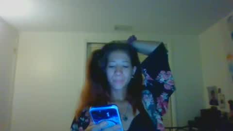 Ellie Hazii online show from June 17, 9:09 pm