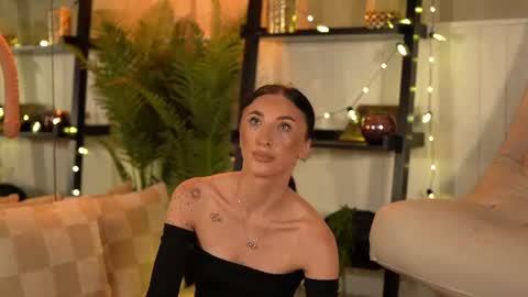 EllieJules online show from August 10, 3:55 am