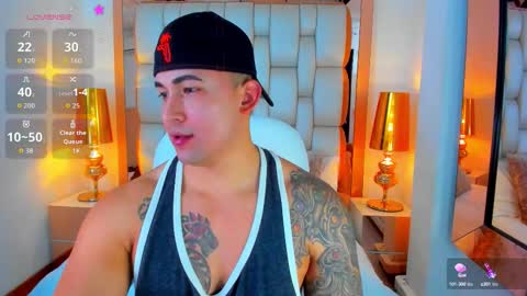 E L L I O T    V E L E Z online show from September 15, 8:54 pm