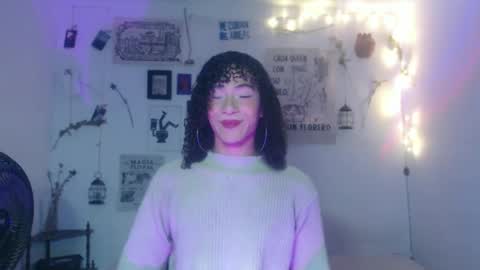 Snapshot of ellis_flowers chatting on October 13, 1:18 am . online show from October 13, 1:18 am