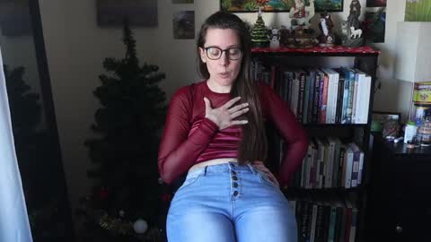 Elly Naomi online show from January 4, 7:23 pm