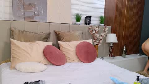 EllyRoss online show from March 3, 11:33 am