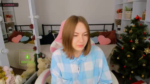 elma_lily online show from January 11, 8:20 am