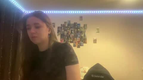eloiscolins online show from June 1, 4:19 pm