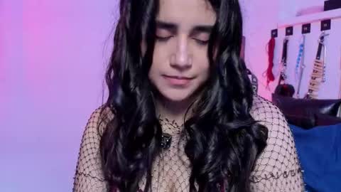 elowen_halley1 online show from February 15, 7:34 pm