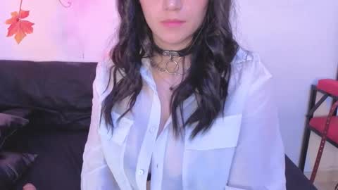 elowen_halley1 online show from December 20, 9:33 pm