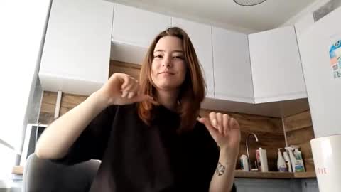 Snapshot of elysemaldonaldo chatting on October 9, 10:10 am Luna online show from October 9, 10:10 am