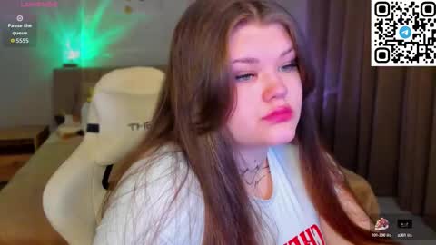 Eliza online show from October 14, 2:58 am