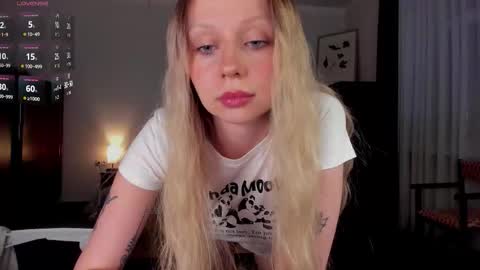 Emilie online show from February 2, 3:41 pm