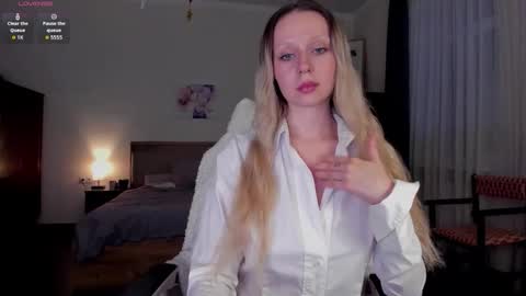 Emilie online show from February 4, 4:22 pm