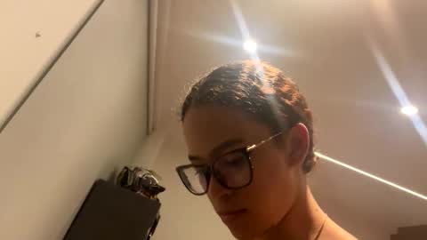 Snapshot of emaandemely chatting on September 29, 7:02 pm emaandemely online show from September 29, 7:02 pm