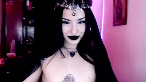 Emerald Black online show from July 13, 6:28 am