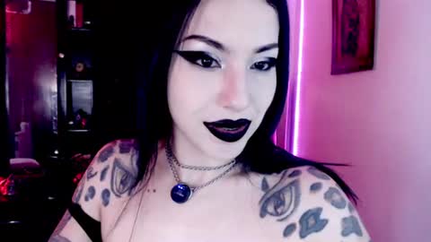 Emerald Black online show from July 7, 6:47 am