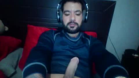 Snapshot of emecuatro20 chatting on October 10, 3:23 am emecuatro20 online show from October 10, 3:23 am