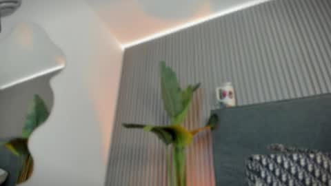 emelie_89 online show from May 25, 11:38 am