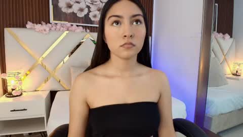 Emily  online show from July 10, 4:39 am