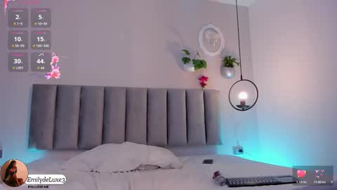 Emely online show from January 11, 5:52 pm