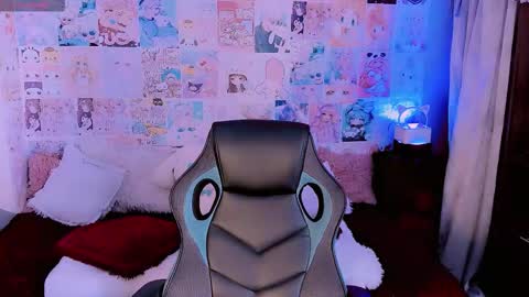 Emely Rous online show from November 16, 2:41 pm